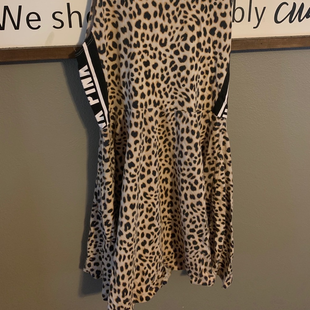 Vs Pink animal print top
